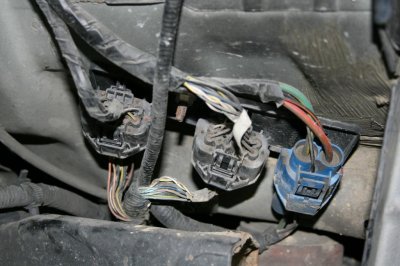 Fender Liner Removed showing three air suspension connectors.jpg