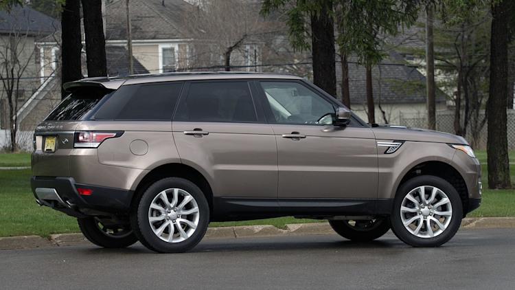 02-2016-range-rover-sport-hse-td6-qs-2.jpg