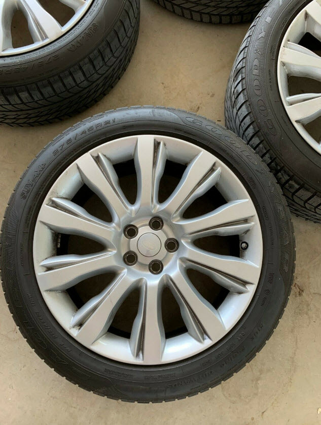 20 RR Wheels.jpg