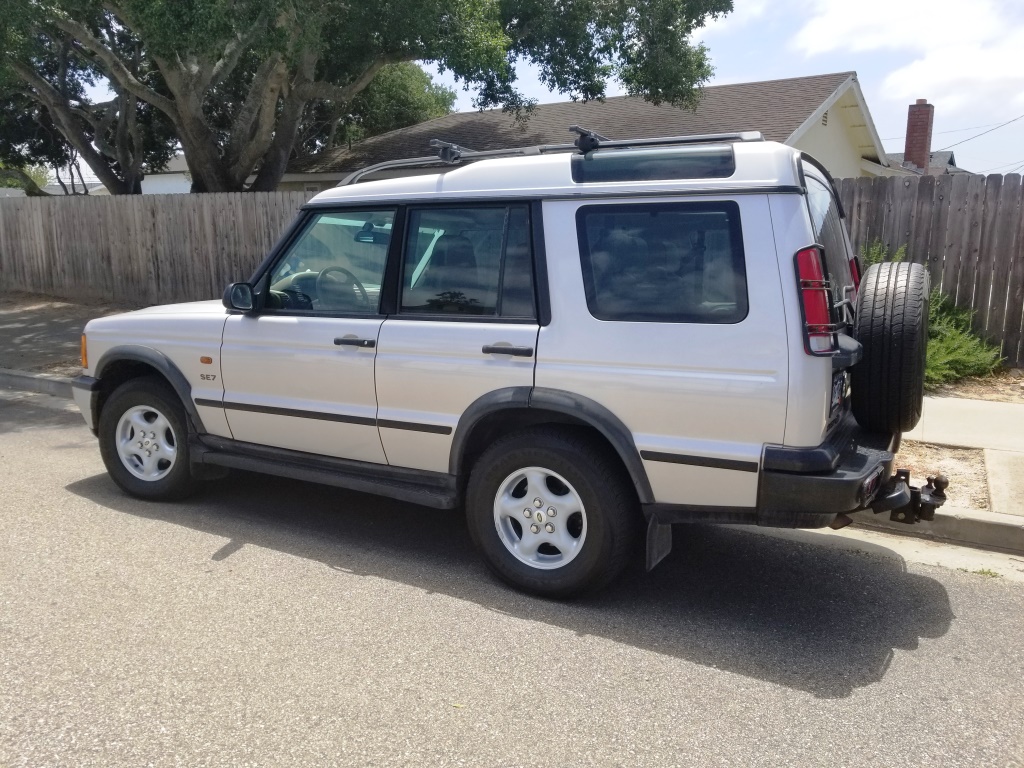 2001 Discovery.jpg