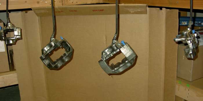 500E_calipers_painting2.jpg