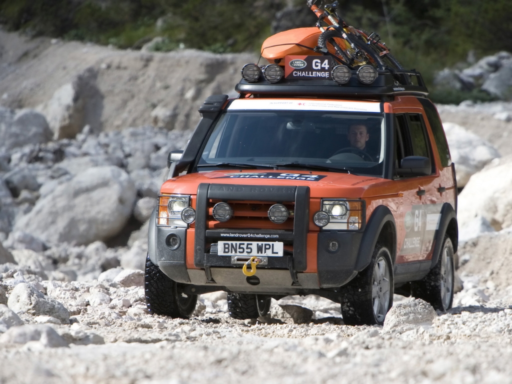 8-Land-Rover-LR3-G4-Challenge-Front-Angle-1280x960.jpg