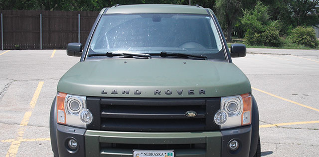 cropped.jpg_0001s_0029_Dana-Wright-Land-Rover-8.jpg