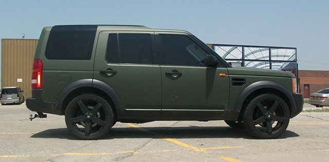 cropped.jpg_0001s_0030__Dana-Wright-Land-Rover-14.jpg