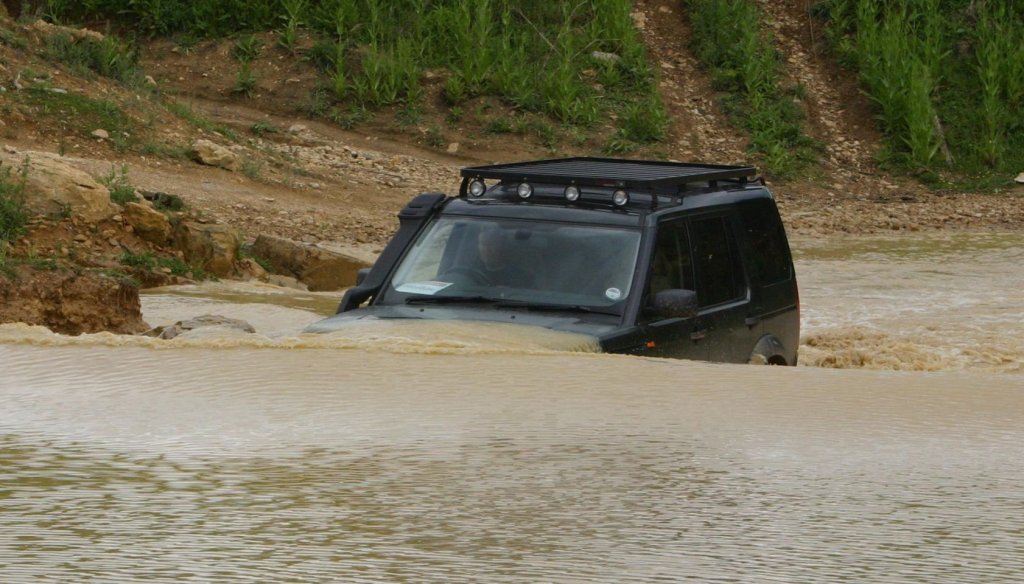 D3 wading bonnet covered with water.jpg
