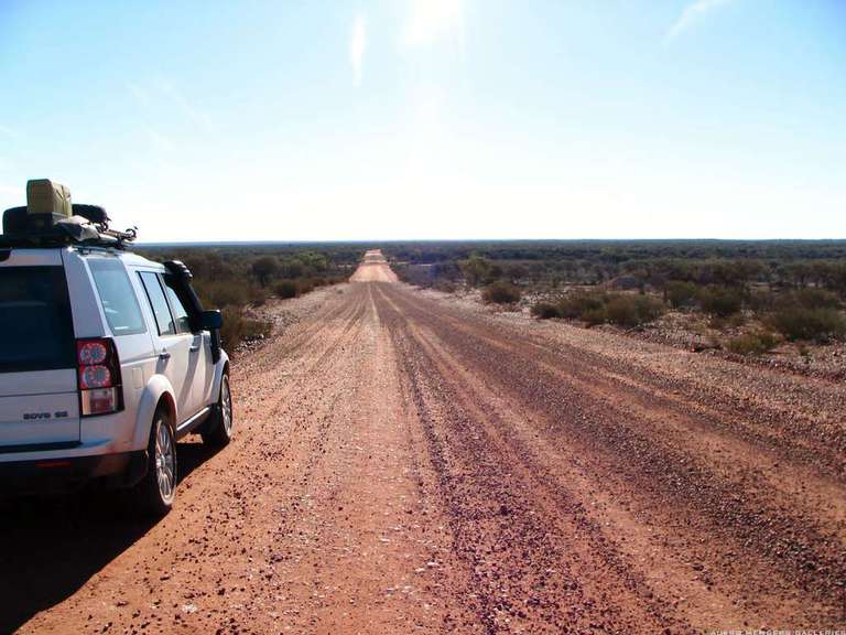 D4 on typical gravel road in Australia IMG_0306sm.jpg