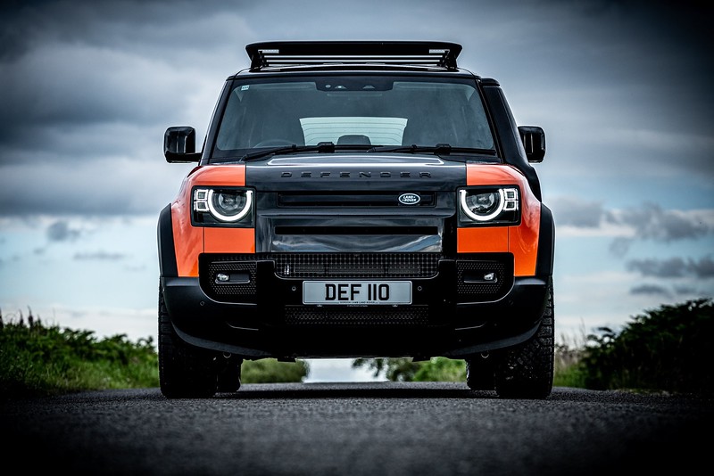 defender2-L.jpg