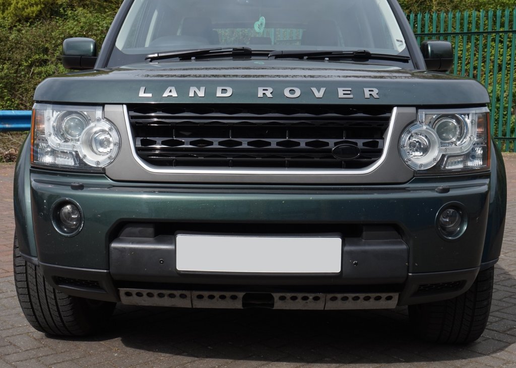 DISCO4 facelift grille for D4 grey silver black LR4G497.JPG