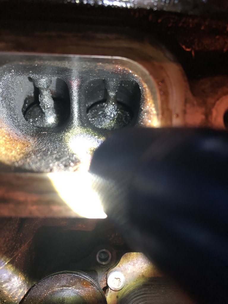 intake valve.JPG