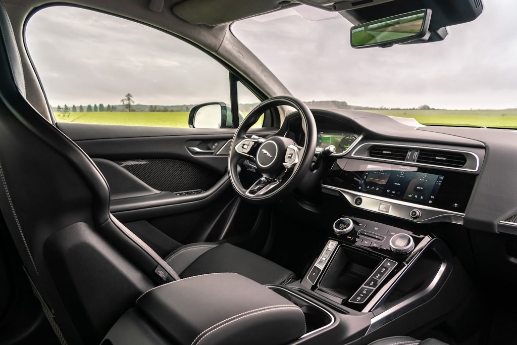 Jaguar Range Rover Interior.jpg
