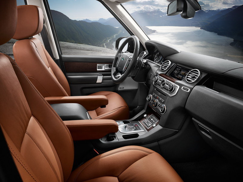 land-rover-discovery-15_800x0w.jpg