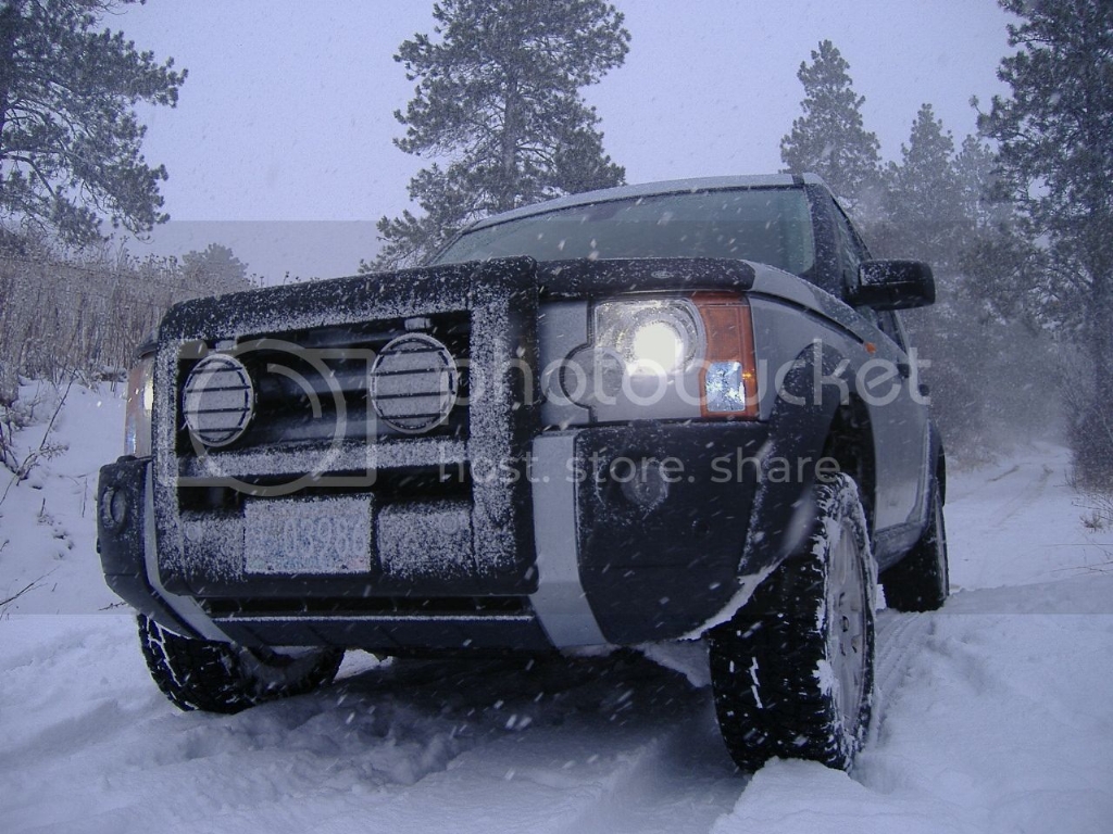 LandRoverLR3snow012_zps511bd25e.jpg