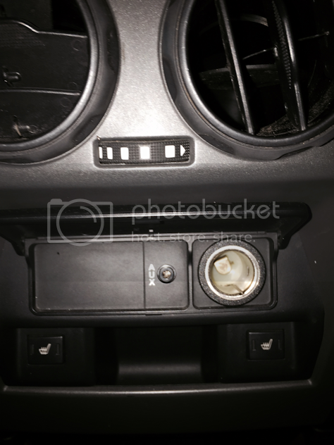 lr3_aux_in_02_zpsvq66w7bt.png
