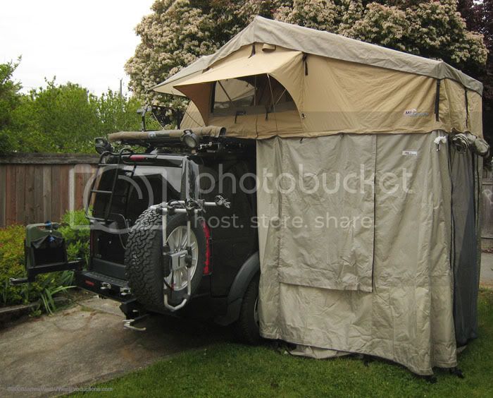 LR3_RoofTent_ARB-Rear.jpg