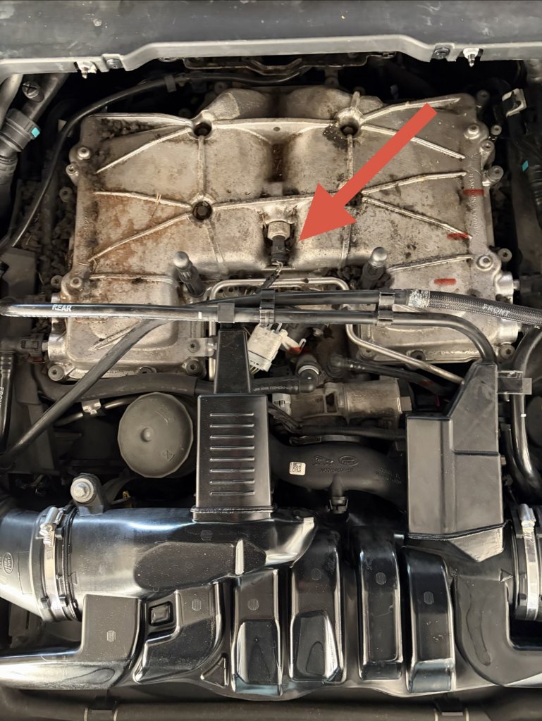 LR4 Engine 2 .jpg