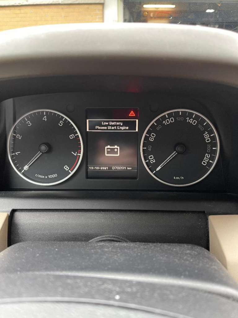 LR4 Low battery Warning.png