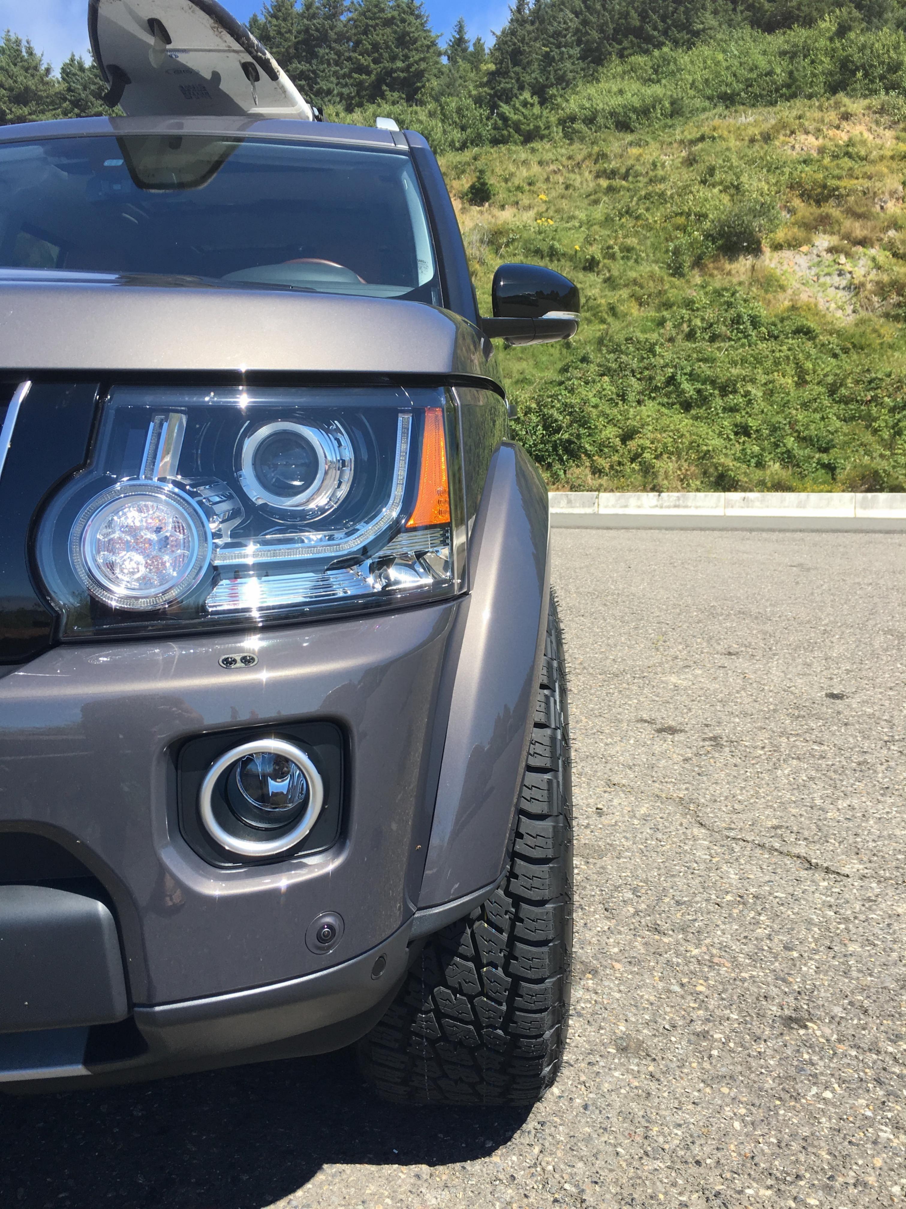 LR4 TireFront.jpg