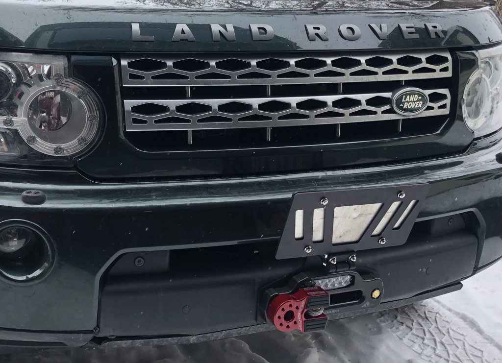 LR4 Winch2.jpg