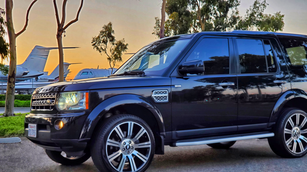 LR4 with 22" Stormer Wheels.png