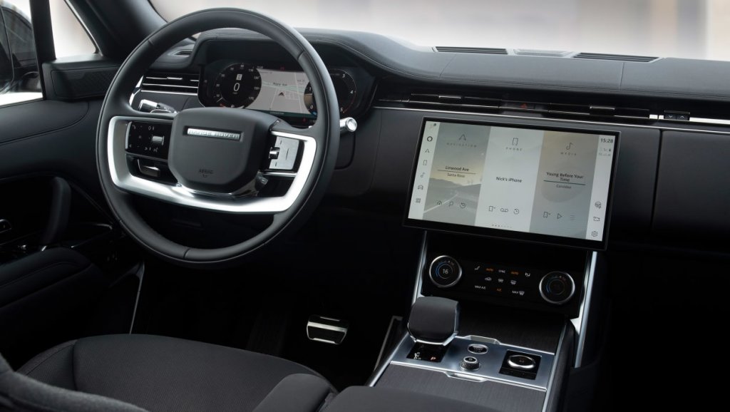 Range Rover 2022-2.jpg