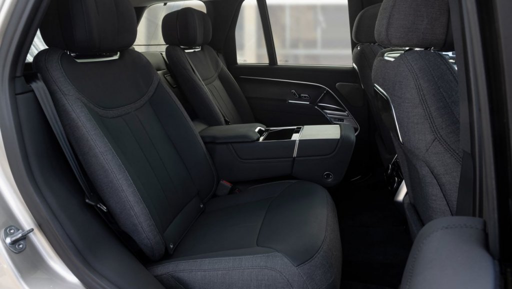 Range Rover 2022-7.jpg