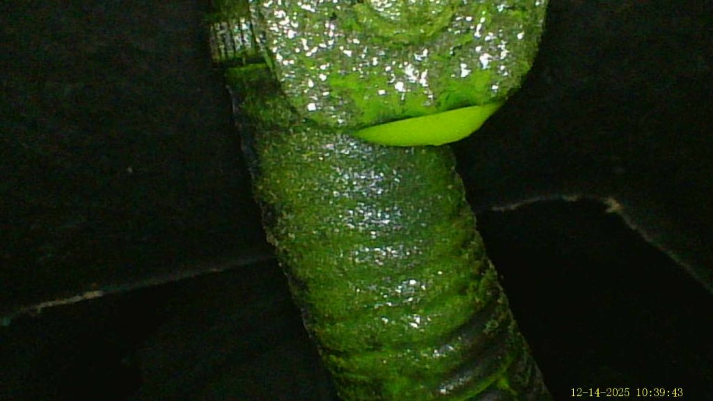 Rear Crossover pipe 2.JPG