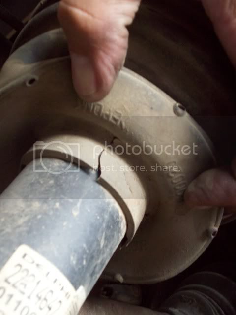 RearLowerControlArmBolt010.jpg