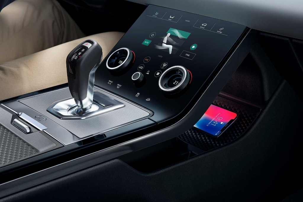 RR_EVQ_20MY_Interior_S44_221118_08.jpg