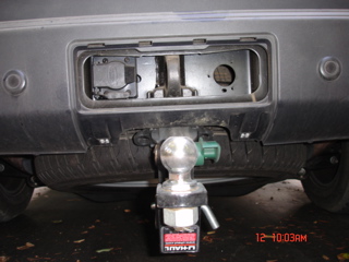 LR3 Hitch Center.jpg