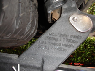 LR3 Hitch Stamped Ratings.jpg