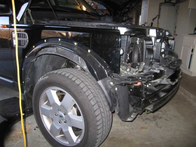 LR3 Front Bel Install1.JPG