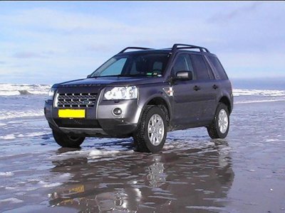 Freelander2 i vandkanten 1.JPG