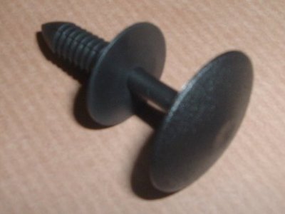 HYQ100060PUY-INTERIOR-TRIM-DRIVE-FASTENER.jpg