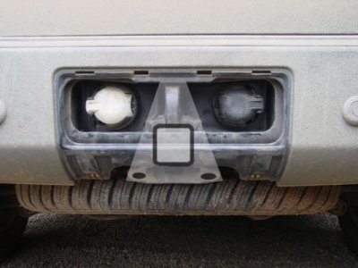EU 7 plus 5 pin Trailer plugs behind panel rear view.jpg