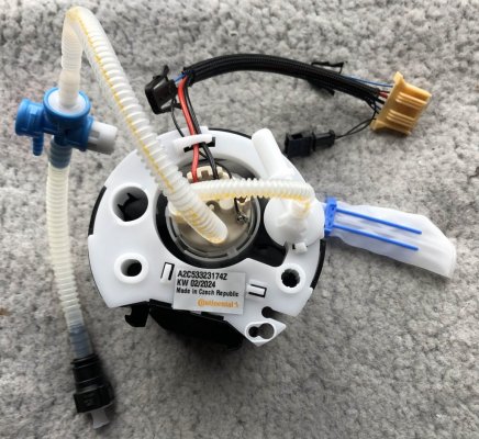 fuel_pump_LR043385_04.jpg