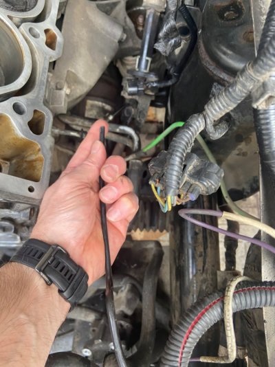 LR4 Front Diff Breather Pipe.jpg