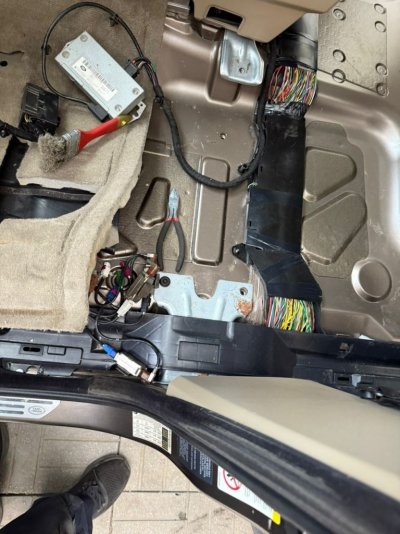 LR4 Flooring Rear Looking Front_Original.jpg