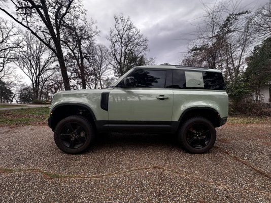 D90 stock tires in off road mode.jpeg