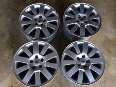 LR3 rims only pix.jpg