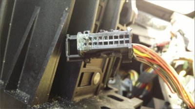 LR3 Corroded Harness.jpg