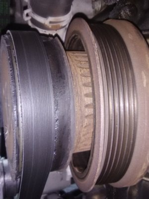 CrankshaftPulley 2006 LR3 V6.JPG