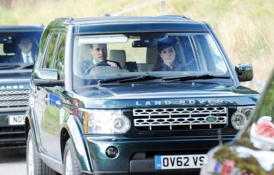 Kate and William LR4 driving royals-church-24sept13-05.jpg